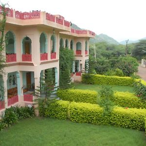 Pushkar Villas Resort